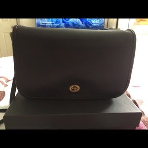 Vintage black leather coach shoulder bag